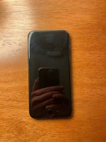 Apple iPhone SE 2nd Gen 64 GB Unlocked