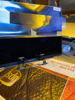 2016 , 2017 macbook pro replacement screen 13 inch space grey . NEW part