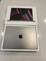 2023 Apple MacBook Pro 14" Laptop - M2 Pro chip - 16GB - 512GB SSD