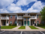Travelling by bus? We're near the line! 3 br / 2 ba!