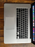 Apple MacBook Pro 15" Mid 2015 - i7 2.5 16GB 512GB