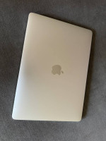 2017 MacBook Pro 13" 3.1 GHz i5