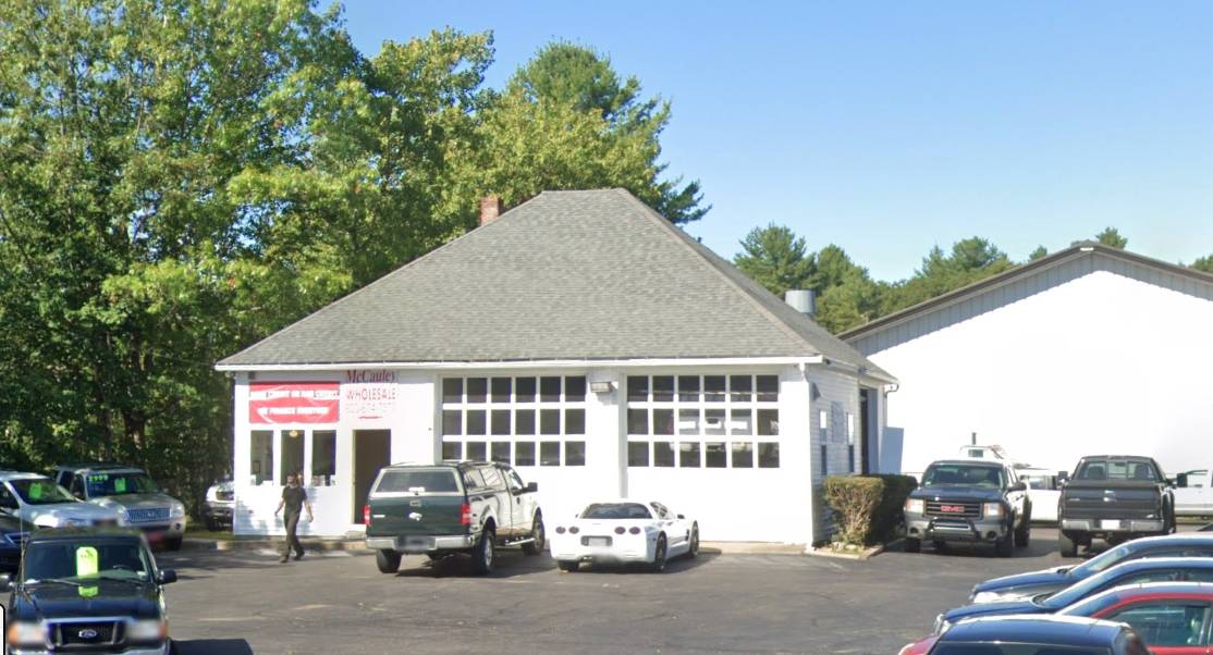 FORMER CAR DEALERSHIP AVAILABLE - HEAVY TRAFFIC AREA