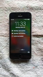 Pair of space gray iPhone 5 S - read the post .