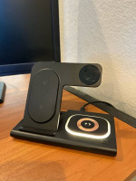 Never Used Light Up 3-in-1 Charging Station (iPhone/Apple Watch/AirPods)