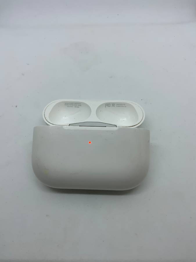 Airpods Pro Charging Case only! A2190 (Airpods NOT INCLUDED)