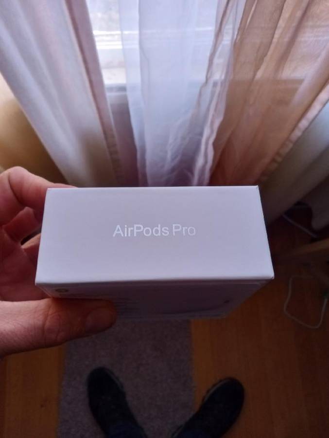 Apple AirPods Pro 2nd Generation