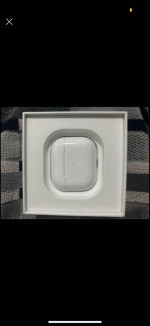 Real new apple airpods gen 3