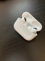 APPLE AirPods Pro 1st Gen (Used)