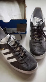 Adidas Gazelle. Size 6.5