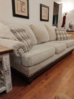 Coaster Fine Furniture Couch/Sofa *DELIVERY INCLUDED*