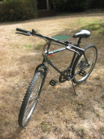 Mountain Bicycle 10 Speed Glacier Point Model