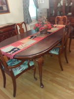 American Drew/Dining room set China Server table 6 chairs