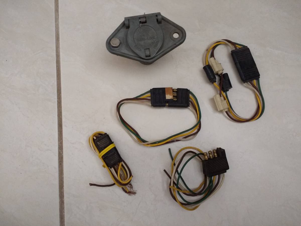TRAILER WIRING  /  CONNECTIONS