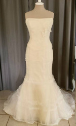 Vera Wang Luxe Wedding Dress (Orig 12k) Needs some repairs