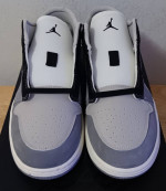 (DS Jordan 1 Low SE Craft Inside Out Cement Grey sz 11M)