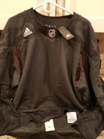 Hockey Jersey Mens NHL Adidas Black Long Sleeve XL NEW