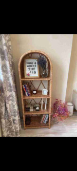 Wicker shelf
