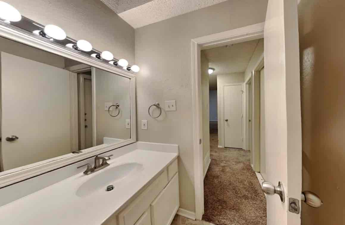 3BED/2.5BATH FOR HOUSE RENT