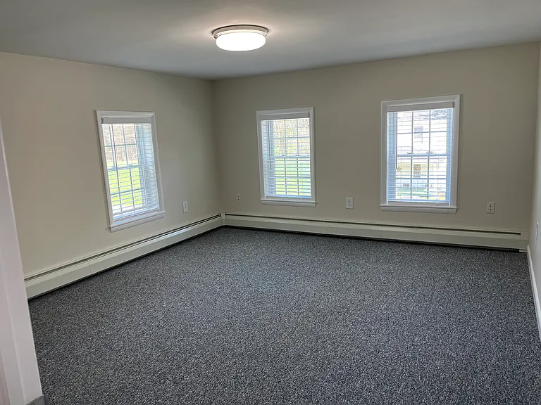 2 bedrooms 2 Baths