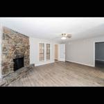 Charming 3bedrooms house available and affordable