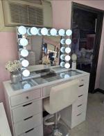 MODERN VANITY UNIT