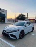 2022 Toyota Camry SE 32,000 mi