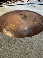 Meinl Byzance Extra Dry and Classics Custom Dark Cymbals for Drum kit