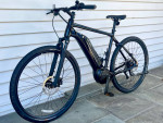 Like-New 2022 Giant Roam E+ GTS Electric Bike (Ebike), Large
