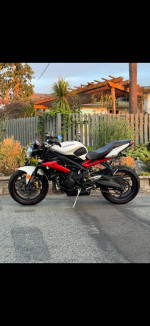 2014 Triumph Street Triple R 675