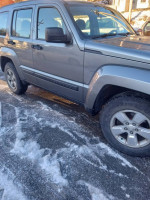2012 Jeep Liberty Sport RWD, excellent condition, 126,000 miles, equipped with modern features, private sale.
