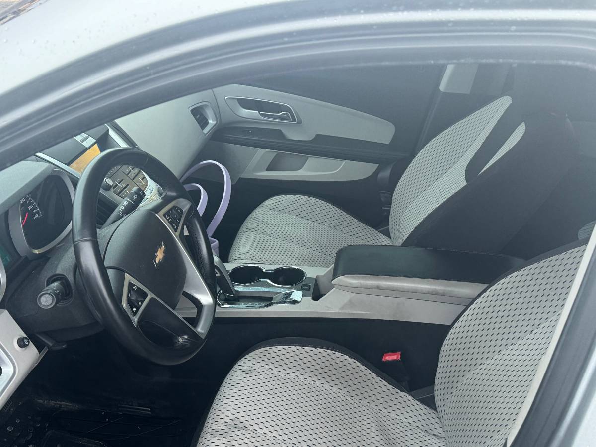 2011 Chevrolet Equinox 76,000 mi