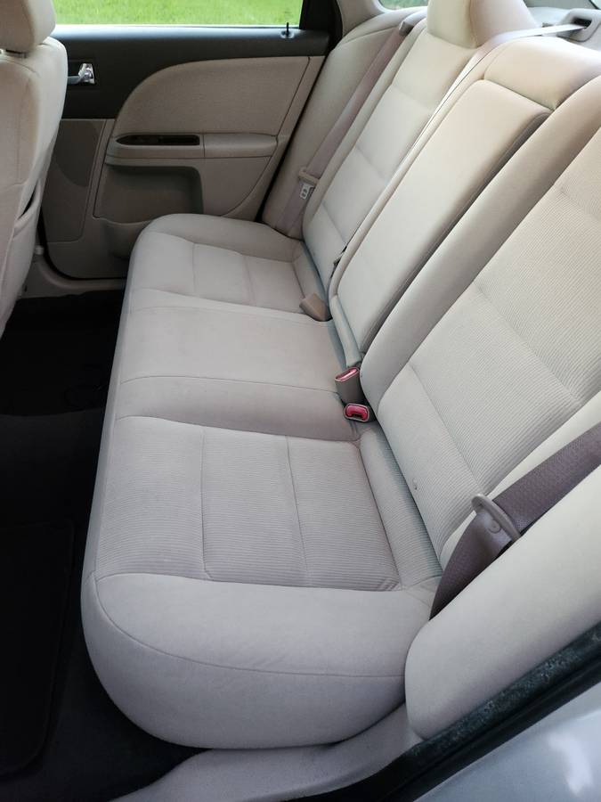 2008 Ford Taurus 88,000 mi