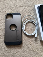 UNLOCKED iPhone 13 (Midnight 128gb)