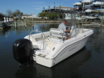 2018 Robalo R200