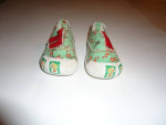 (1) Pair Toddler Girls Baby Won green Shoes - Size 4